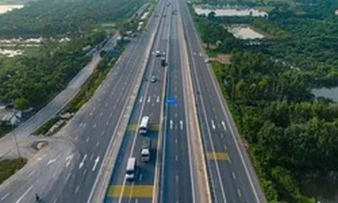 Đề xuất làm cao tốc 10 làn xe kết nối sân bay Gia Bình