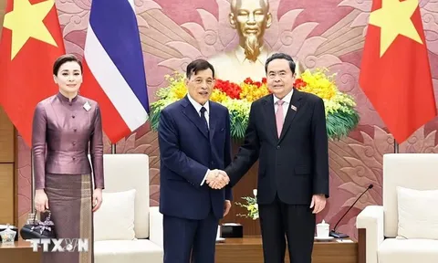 Chủ tịch Quốc hội Trần Thanh Mẫn hội kiến Nhà Vua và Hoàng hậu Thái Lan