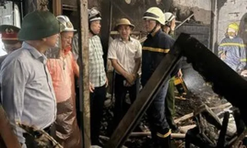 Cháy nhà trong đêm ở Hà Nội, 5 người tử vong