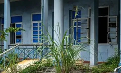 Đại bản doanh bóng đá Than Quảng Ninh bị 'bỏ hoang'