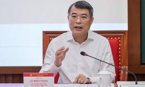 Thủ tướng Lê Minh Hưng trao đổi với các Ủy viên Trung ương Đảng về tăng trưởng 2 con số