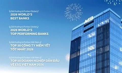 ACB liên tiếp được Forbes toàn cầu và Forbes Việt Nam vinh danh