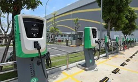 Ban hành quy chuẩn kỹ thuật quốc gia về trụ sạc, trạm sạc xe điện