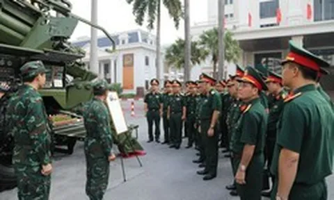 Viettel nhận nhiệm vụ khẩn trương hoàn thiện hệ thống pháo tự hành