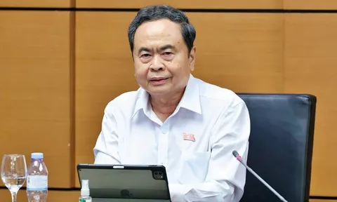 Chủ tịch Quốc hội: "Dòng đường, dòng điện, dòng nước sẽ tạo ra dòng đời tươi sáng"