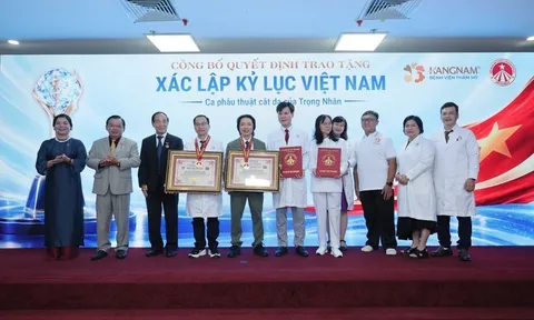 Bệnh viện Thẩm mỹ Kangnam Sài Gòn được vinh danh kỷ lục với ca tạo hình cơ thể phức tạp nhất