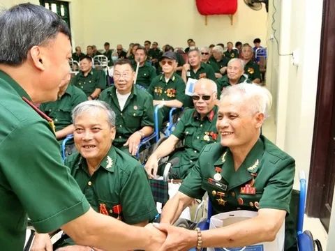 Trình Chủ tịch nước tặng quà cho hơn 1.576.000 người có công