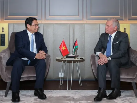 Thủ tướng Phạm Minh Chính hội kiến Quốc vương Jordan