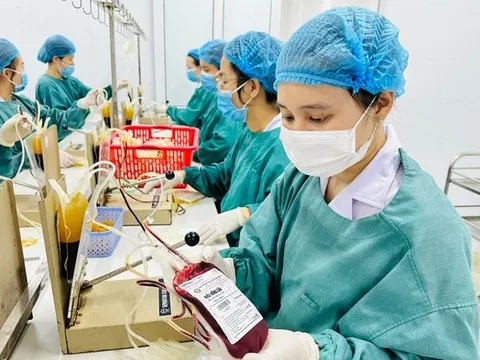 Nguồn dự trữ máu khan hiếm, nhiều bệnh nhân mỏi mòn chờ đợi