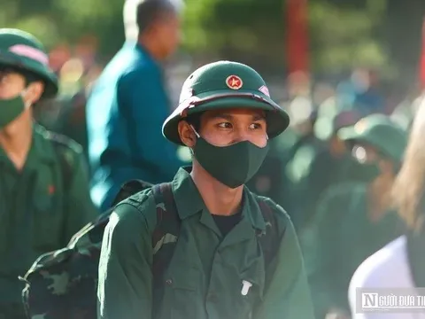 Thi lại đại học có được tạm hoãn nghĩa vụ quân sự không?