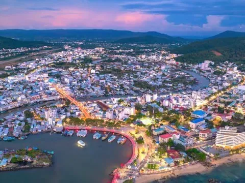 Sau sáp nhập, tỉnh gần 5 triệu dân này sẽ hội tụ đầy đủ các yếu tố địa lý từ biển, đảo, núi rừng đến đồng bằng trù phú