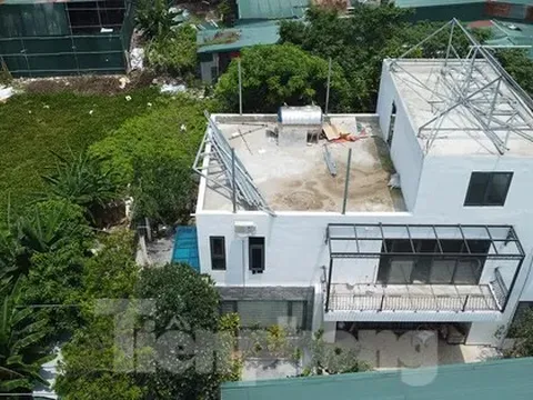 Các hồ lớn ở phường Định Công đang bị 'biến dạng'