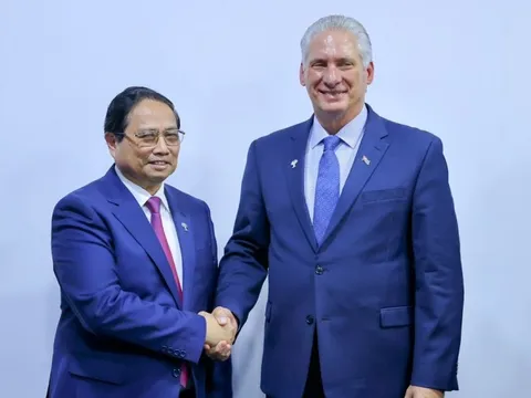 Thủ tướng Phạm Minh Chính hội kiến Bí thư thứ nhất, Chủ tịch nước Cuba