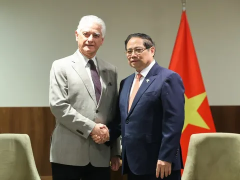 Thủ tướng làm việc với các tập đoàn, liên đoàn doanh nghiệp Brazil