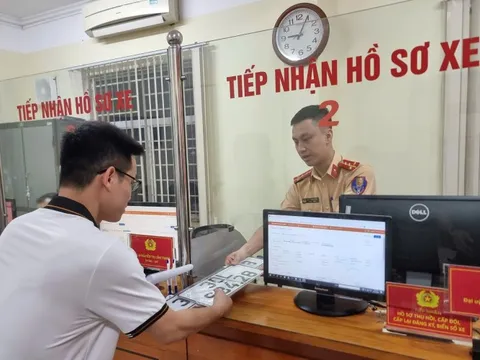 Công an Tp.Hà Nội hướng dẫn sang tên xe online
