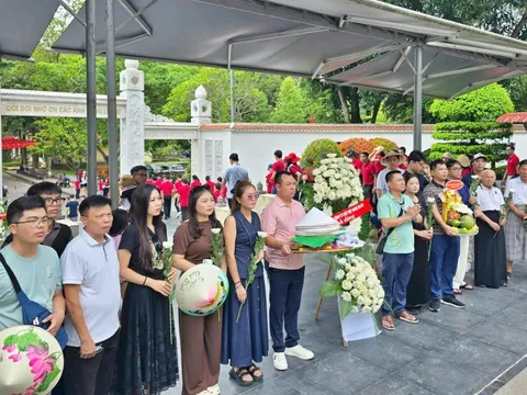 Chi hội Luật gia Công ty Luật Hợp danh The Light quyên góp tu sửa Khu di tích Ngã ba Đồng Lộc