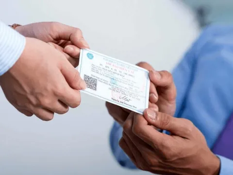 Người bệnh tự mua thuốc, thiết bị y tế sẽ được BHYT thanh toán trong một số trường hợp