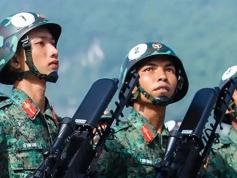 Thành phố thăng hạng ngoạn mục: Một sự kiện lịch sử hơn 15.600 chiến sĩ diễu binh, khí tài chưa từng có