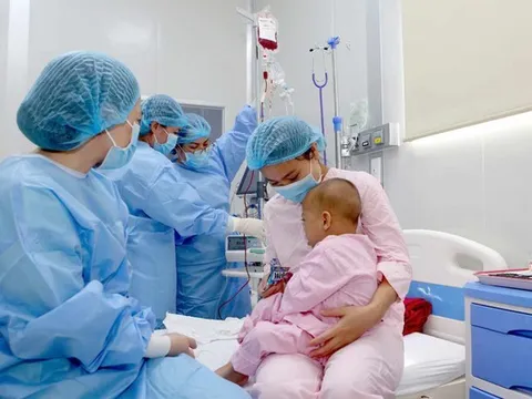 Huế xuất viện 4 bệnh nhi "đặc biệt" sau các ca ghép tủy phức tạp