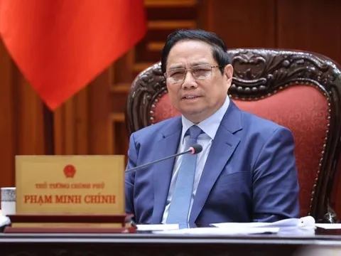 Thủ tướng: Khuyến khích vươn lên từ ‘bàn tay, khối óc, mảnh đất, khung trời, cửa biển’