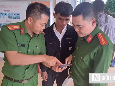 "Đi từng ngõ, gõ từng nhà" rút ngắn khoảng cách giữa chính quyền và người dân vùng biên