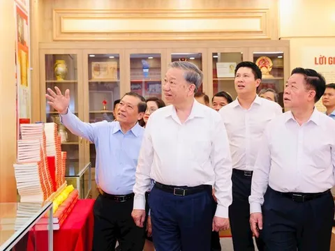 95 năm giữ "ngọn cờ" tiên phong trên mặt trận tư tưởng