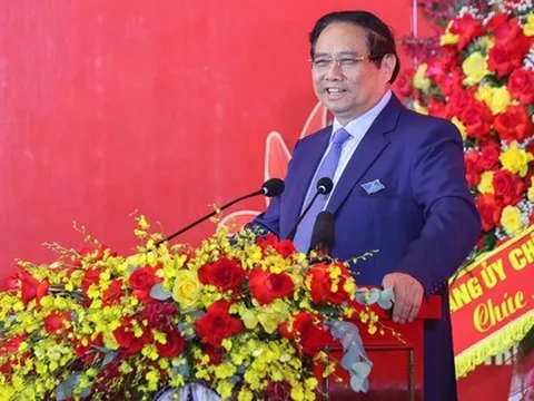 Thủ tướng: Bảo đảm đủ điện cho tăng trưởng 2 con số và tránh các cú sốc về giá
