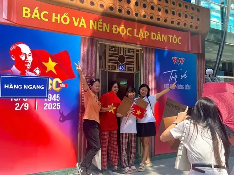 Trải nghiệm lịch sử bằng công nghệ