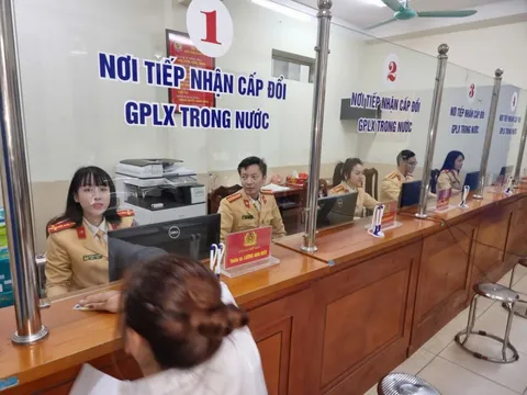 Công an Hà Nội có thông báo quan trọng liên quan đến giấy phép lái xe của người dân