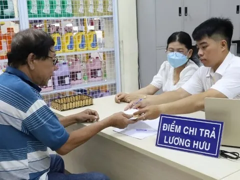 Nhận lương hưu qua tài khoản ngân hàng, có phải đóng thuế thu nhập cá nhân?