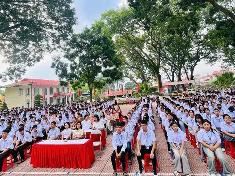 Hội Luật gia tỉnh Bắc Ninh phối hợp tuyên truyền pháp luật cho 1.900 học sinh