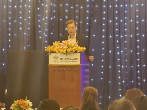 Thủ tục lắp đặt điện mặt trời khiến doanh nghiệp chậm chuyển đổi nhà máy thông minh