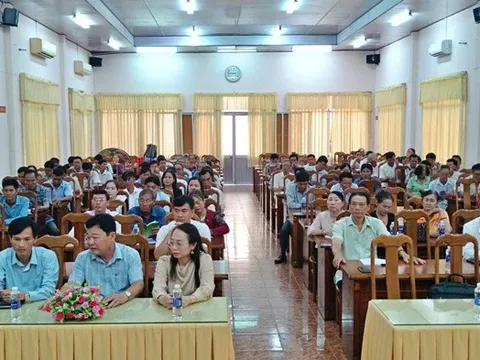 Hội Luật gia tỉnh Cà Mau tuyên truyền, tư vấn pháp luật miễn phí tại xã Đầm Dơi