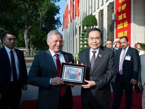 Quốc vương Jordan đề nghị mở đường bay thẳng kết nối với Việt Nam