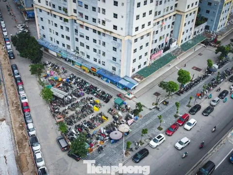 Hà Nội lắp camera phạt nguội, 'phố 120 m' vẫn thành bãi đỗ xe khổng lồ