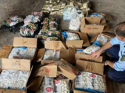 Tuyên Quang: Xử phạt cơ sở kinh doanh thực phẩm không rõ nguồn gốc