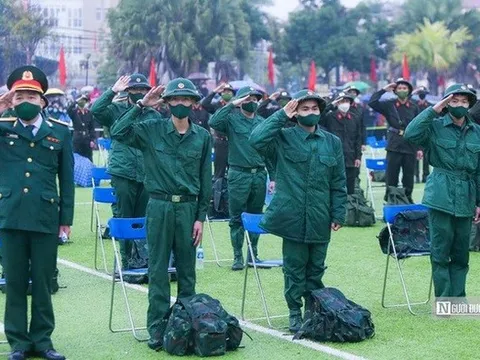 Con đi nghĩa vụ quân sự, bố mẹ được hưởng quyền lợi gì?