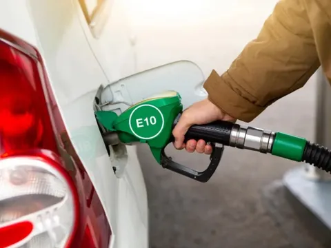 Bảo đảm giá xăng E10 không ảnh hưởng bất lợi đến người dân, doanh nghiệp