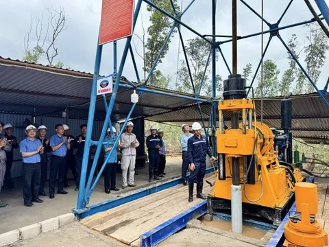 Khoan 11 lỗ sâu hơn 1.900m, Việt Nam phát hiện hơn 1 triệu tấn kho báu mới