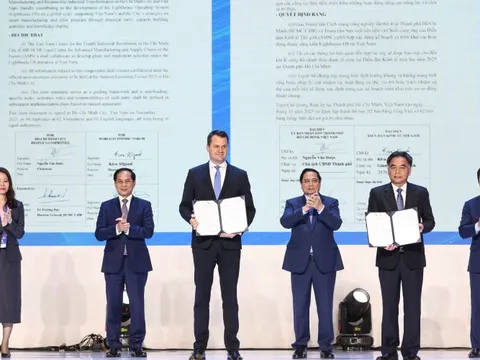 TPHCM và Diễn đàn Kinh tế Thế giới ra Tuyên bố chung về sản xuất thông minh