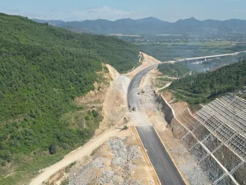 Giám đốc doanh nghiệp thi công đường cao tốc Quy Nhơn – Chí Thạnh bị truy đuổi, hành hung