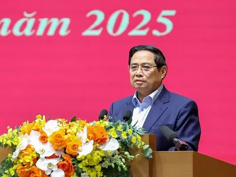 Thủ tướng: Chuyển ngay vụ việc có dấu hiệu tội phạm tham nhũng sang cơ quan điều tra