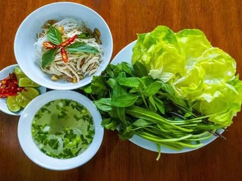 Người phụ nữ nhiễm giun nặng vì thói quen ăn món vạn người mê