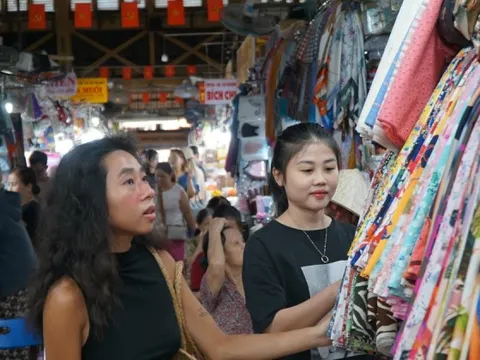 Tiểu thương lo việc bỏ thuế khoán, Cục Thuế TPHCM nói gì?