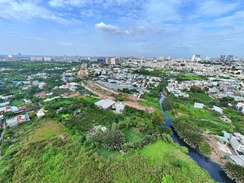 Cận cảnh 'nút thắt' Vành đai 2 TP.HCM trước ngày tái khởi động