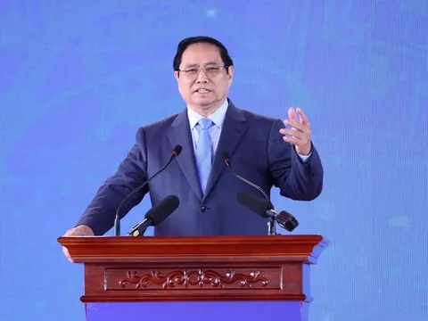 Thủ tướng trao tặng phần thưởng cao quý cho Tập đoàn Sơn Hải và Đèo Cả tại sự kiện trọng đại của đất nước