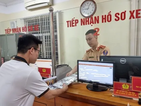 Sắp giảm 30% mức thu lệ phí cấp đăng ký, biển số ô tô và xe máy?