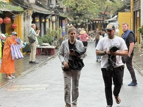 Đà Nẵng bội thu du lịch với 17,3 triệu lượt khách, doanh thu chạm mốc 60.000 tỉ đồng