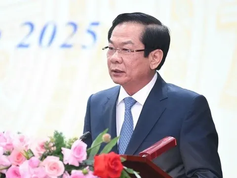 Sửa đổi chính sách tiền lương và phụ cấp, quản lý biên chế gắn vị trí việc làm