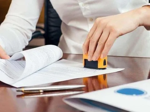 Đề xuất bãi bỏ nhiều loại giao dịch bắt buộc công chứng